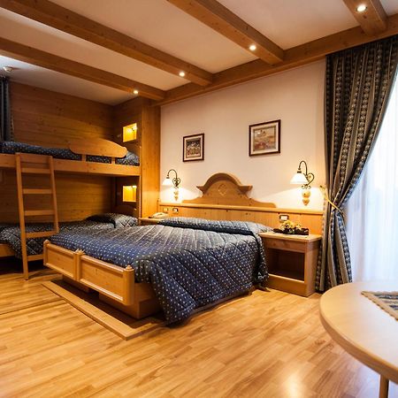 Hotel Posta 포르니 디 소프라 외부 사진