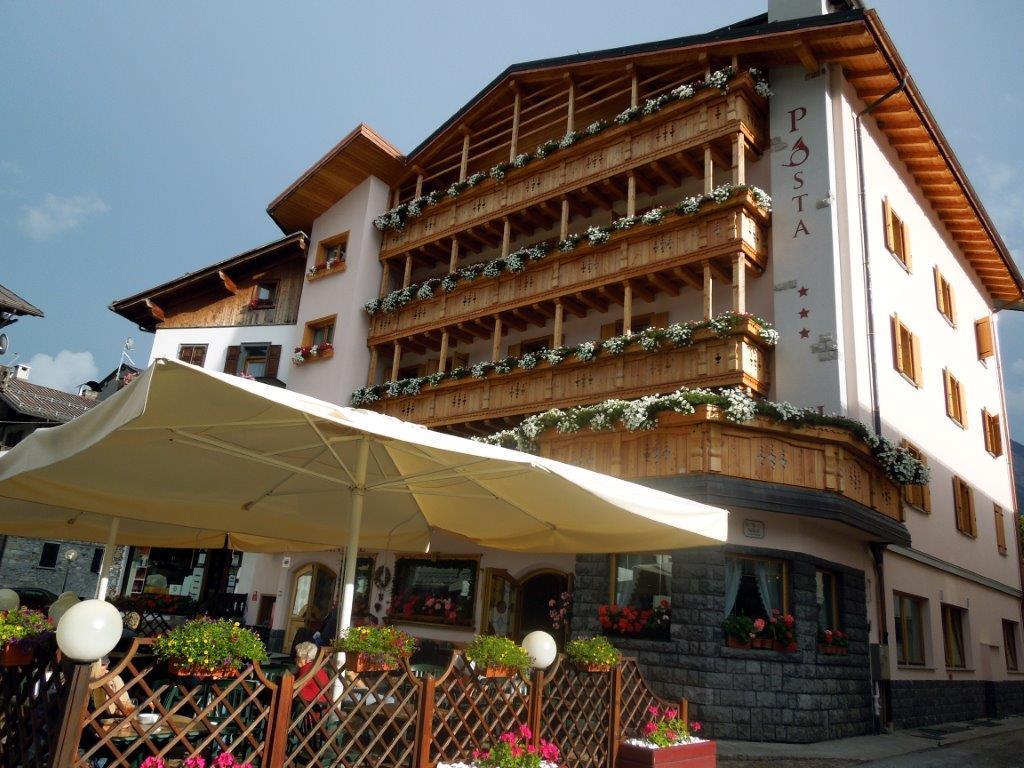 Hotel Posta 포르니 디 소프라 외부 사진